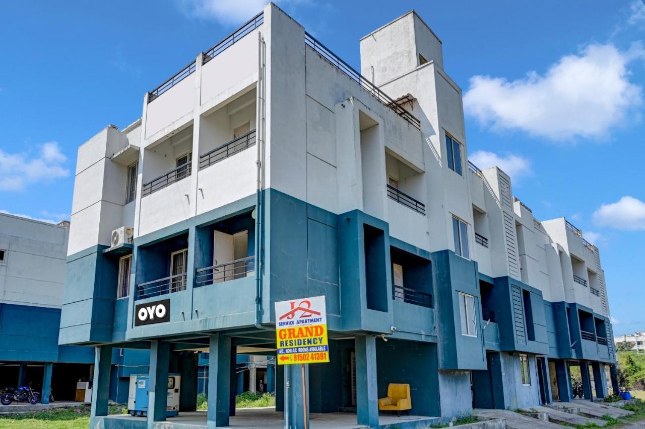 Live As Chn727 Hotel Gūduvāncheri Exterior foto